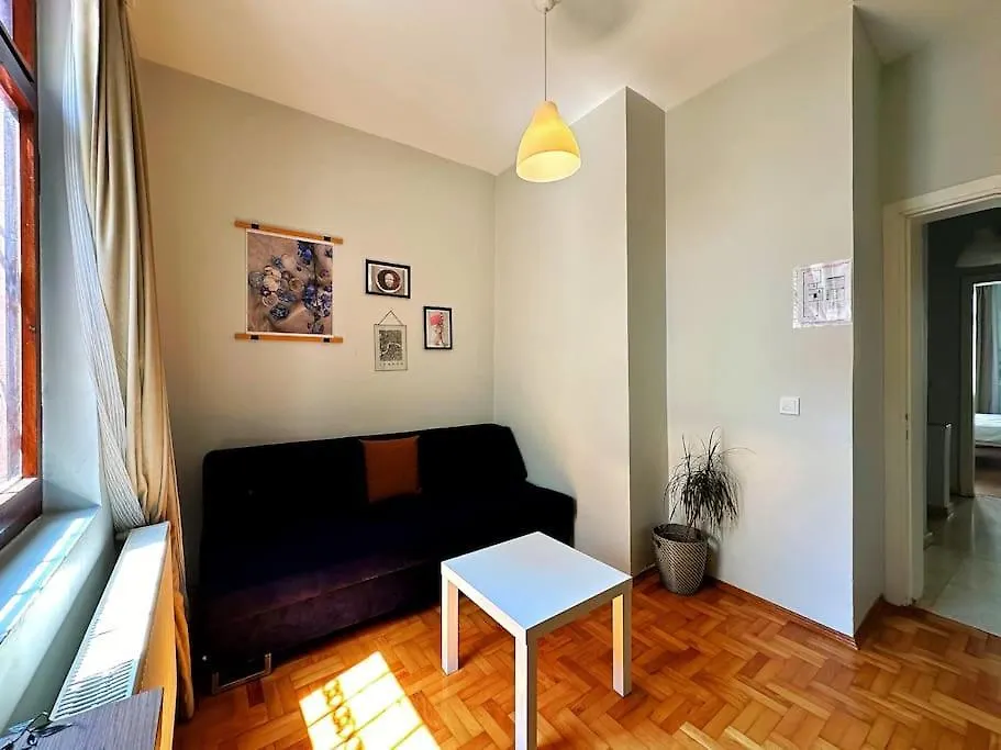 Triplex In Taksim Square With 4 Bedroom اسطنبول 0*,  تركيا