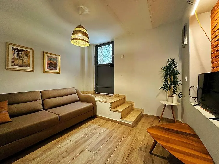 Triplex In Taksim Square With 4 Bedroom اسطنبول 0*,  تركيا